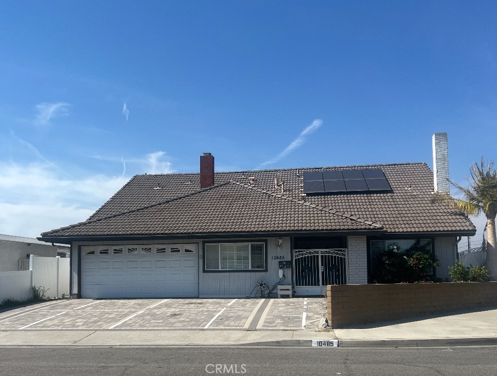 10485 La Sombra Avenue B