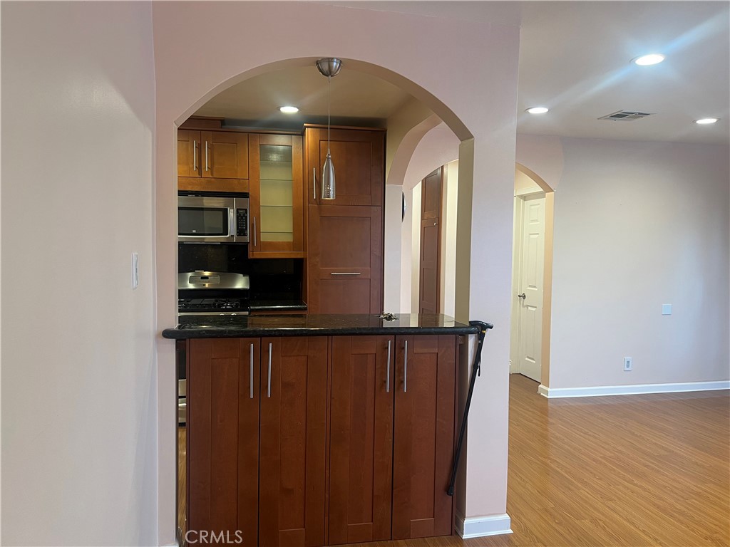 236 S Tustin