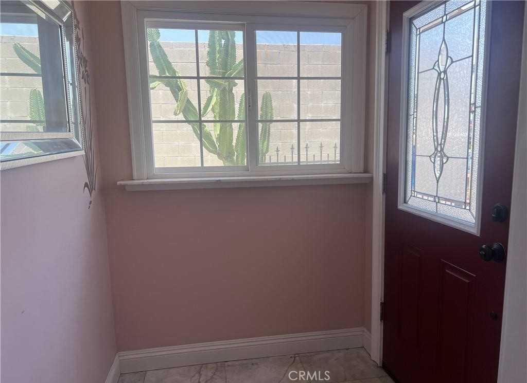 236 S Tustin