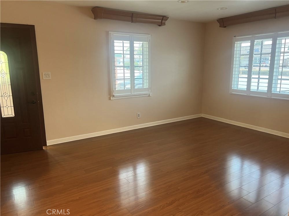 236 S Tustin