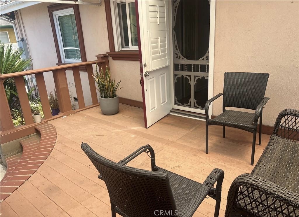 236 S Tustin