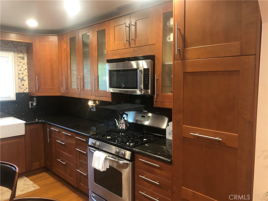 236 S Tustin