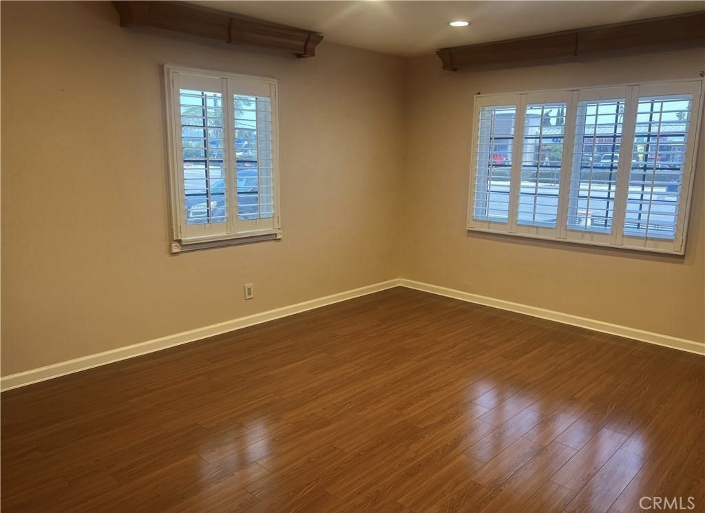 236 S Tustin