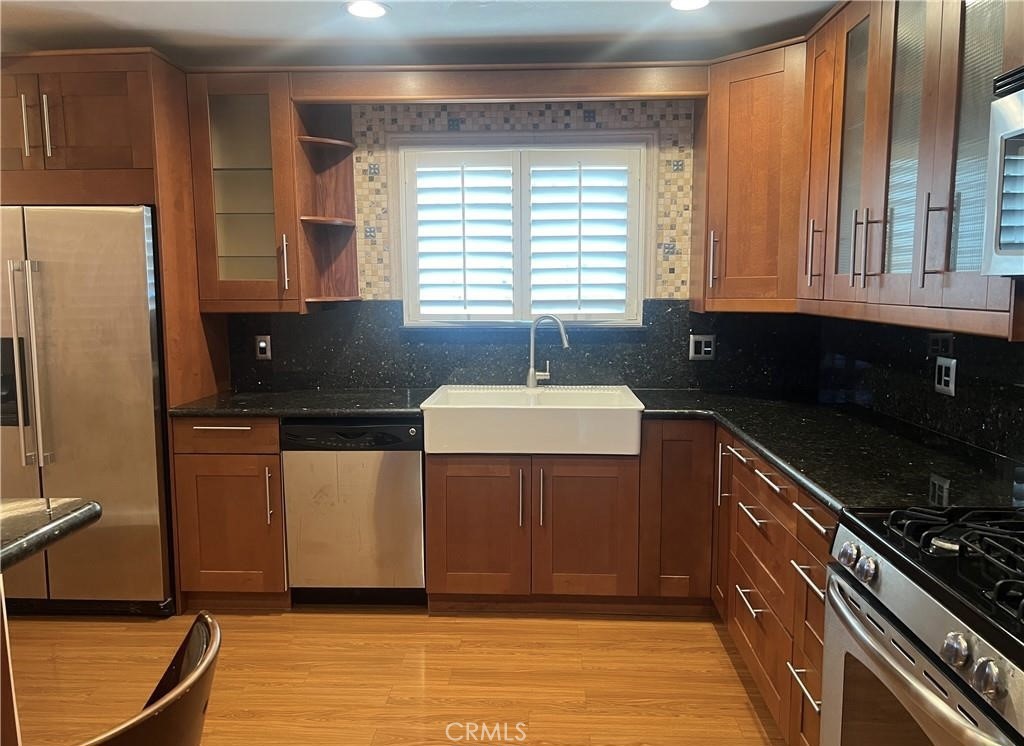 236 S Tustin