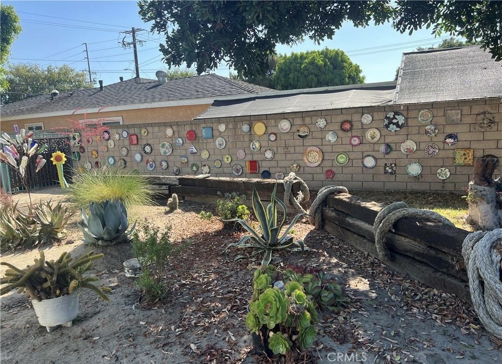 8541 Orangewood