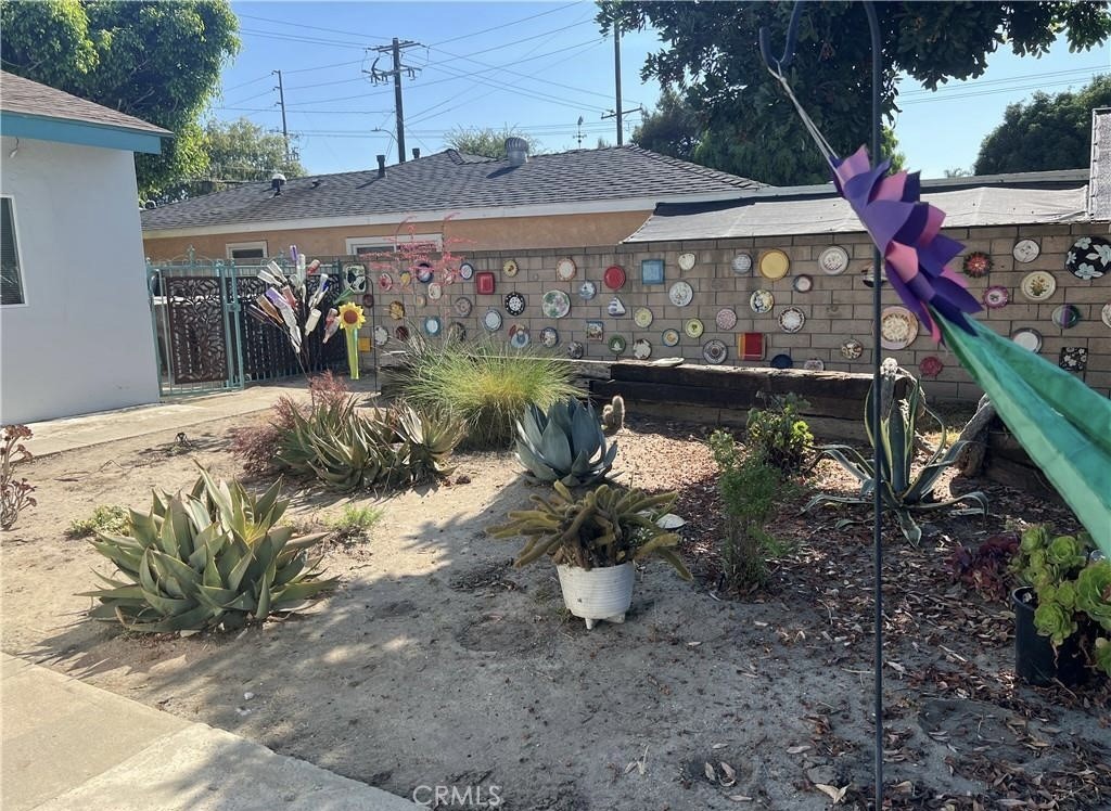 8541 Orangewood