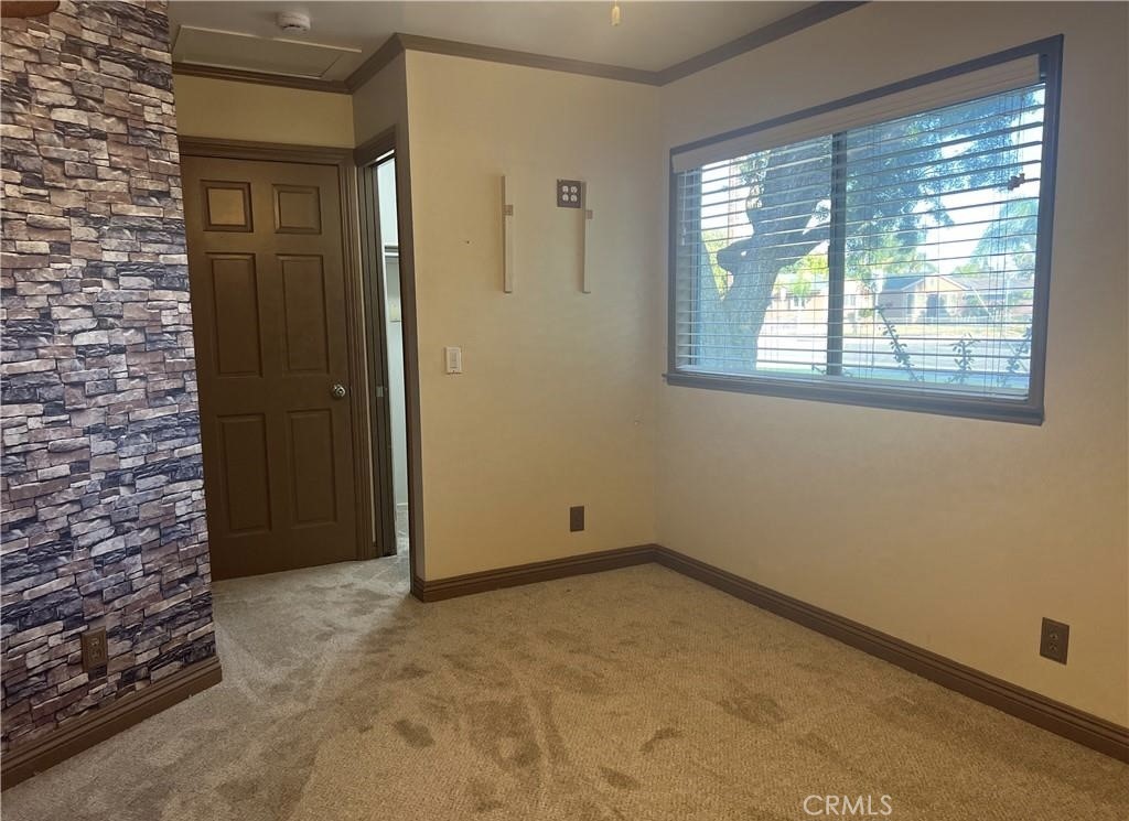 8541 Orangewood
