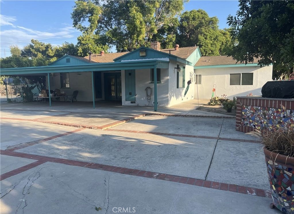 8541 Orangewood