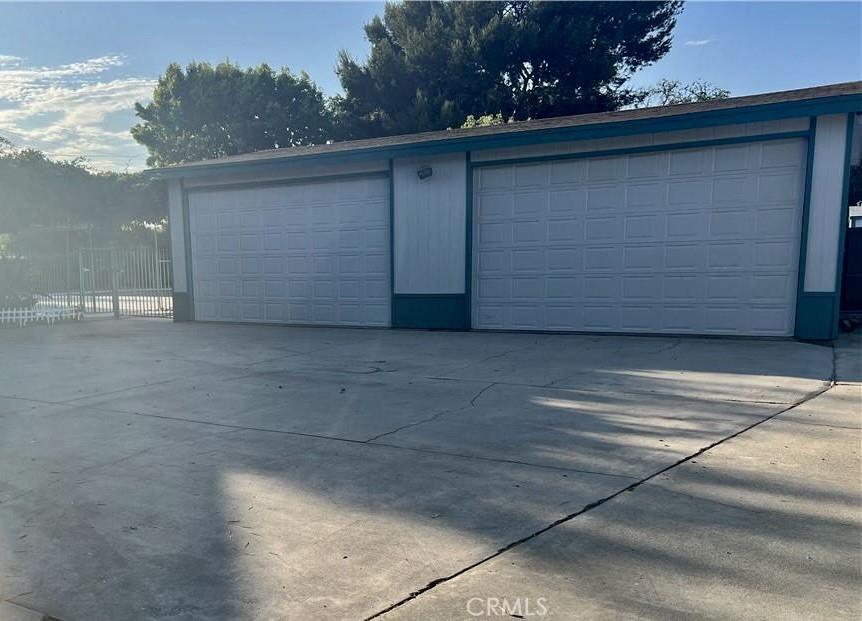 8541 Orangewood