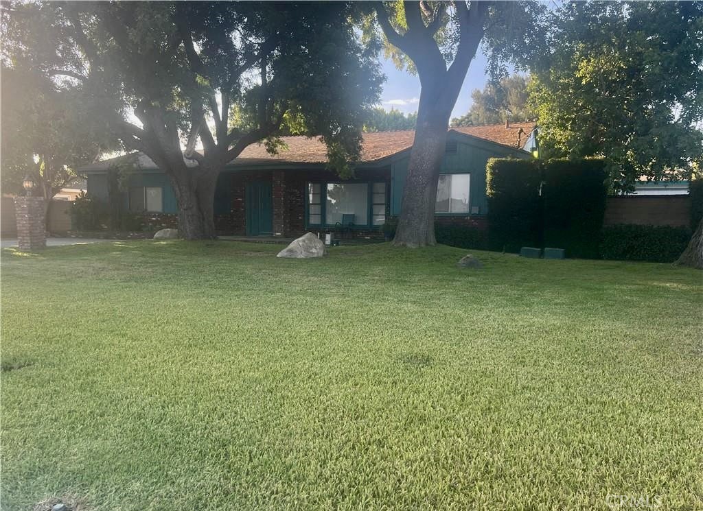 8541 Orangewood