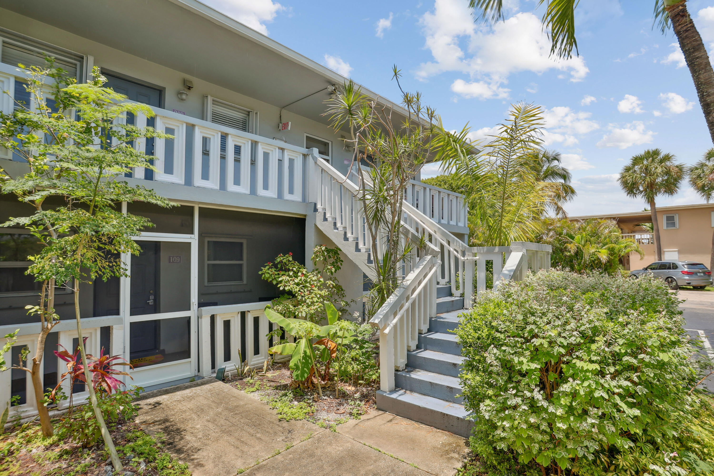 306 NE 1st Avenue 210