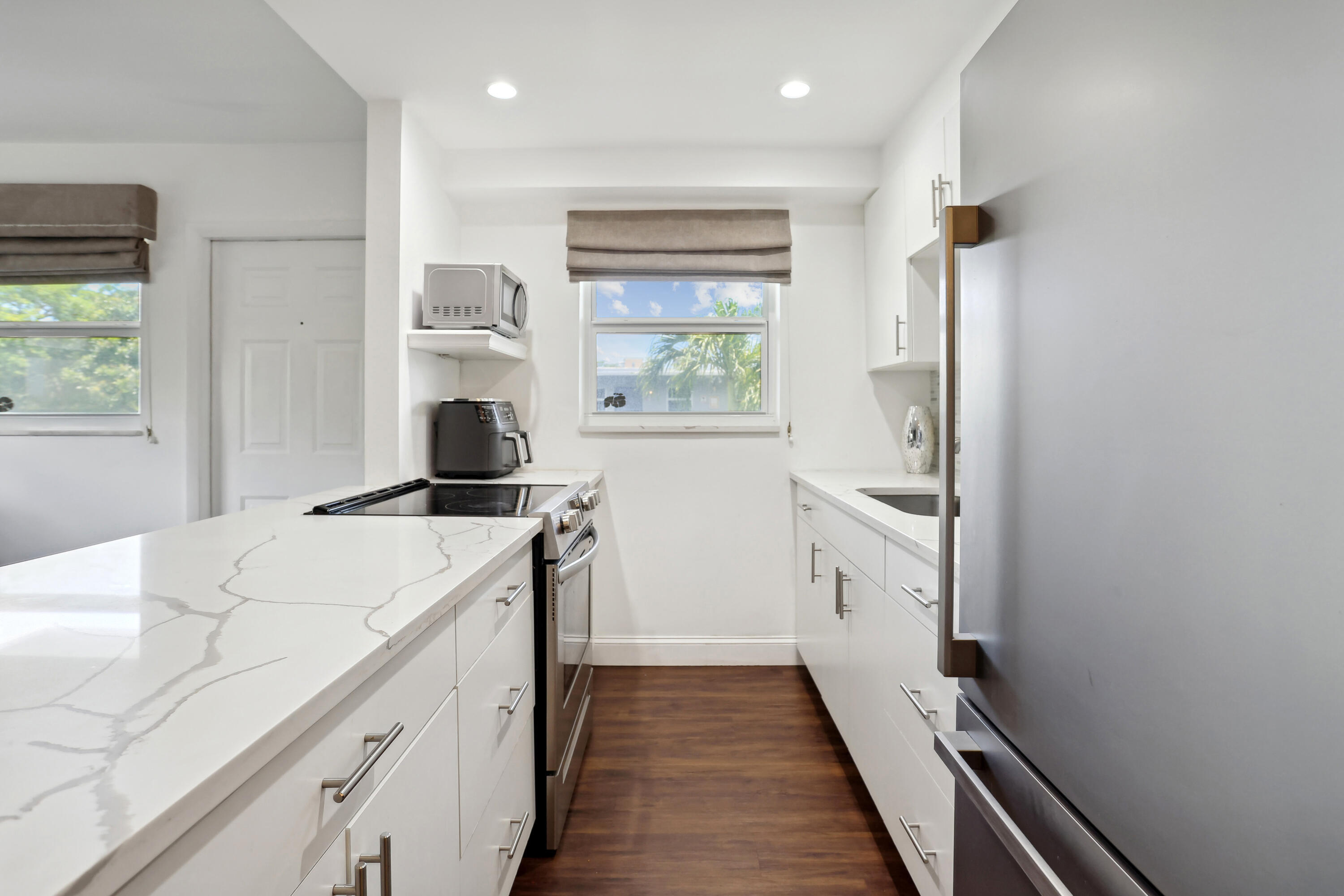 306 NE 1st Avenue 210