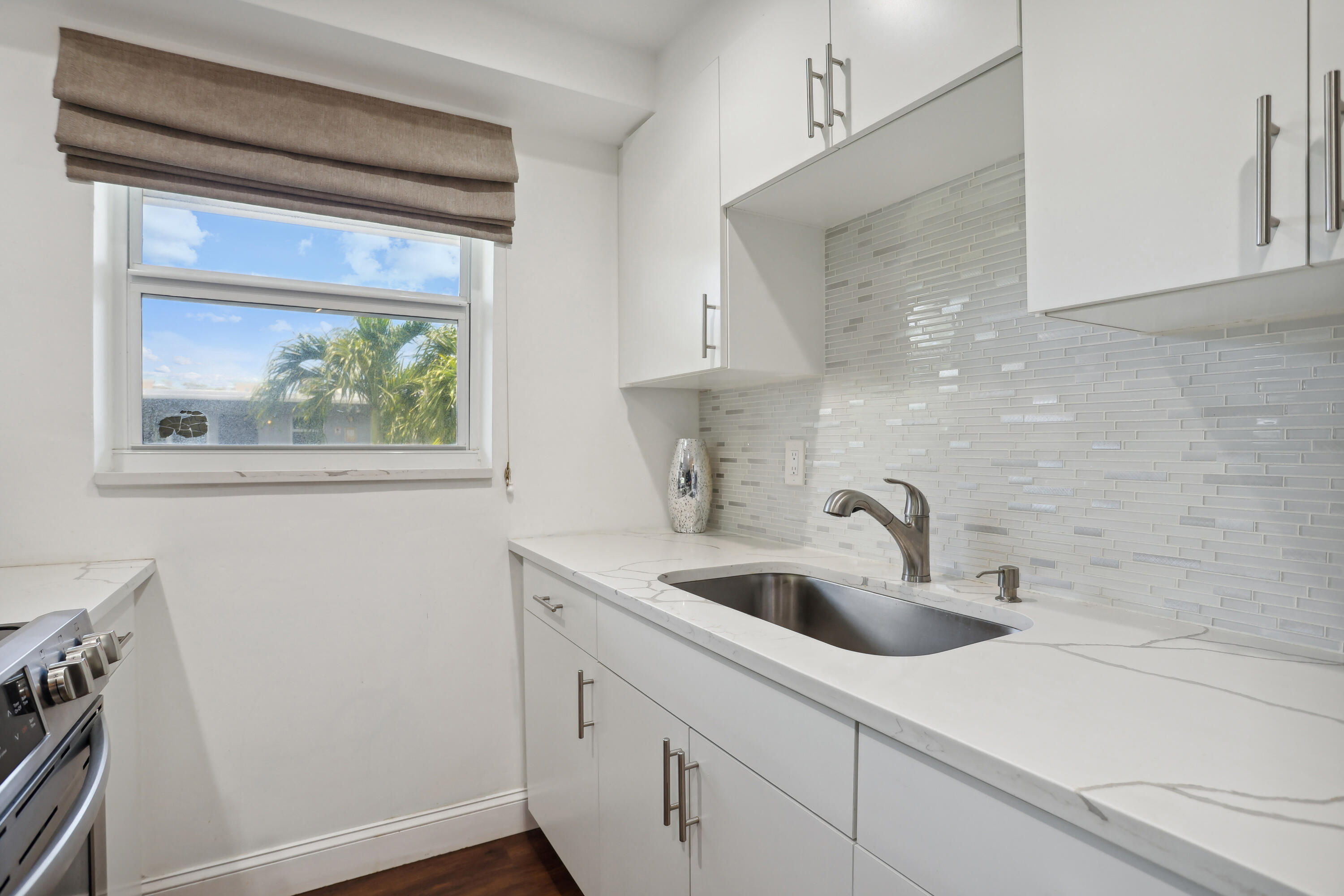 306 NE 1st Avenue 210