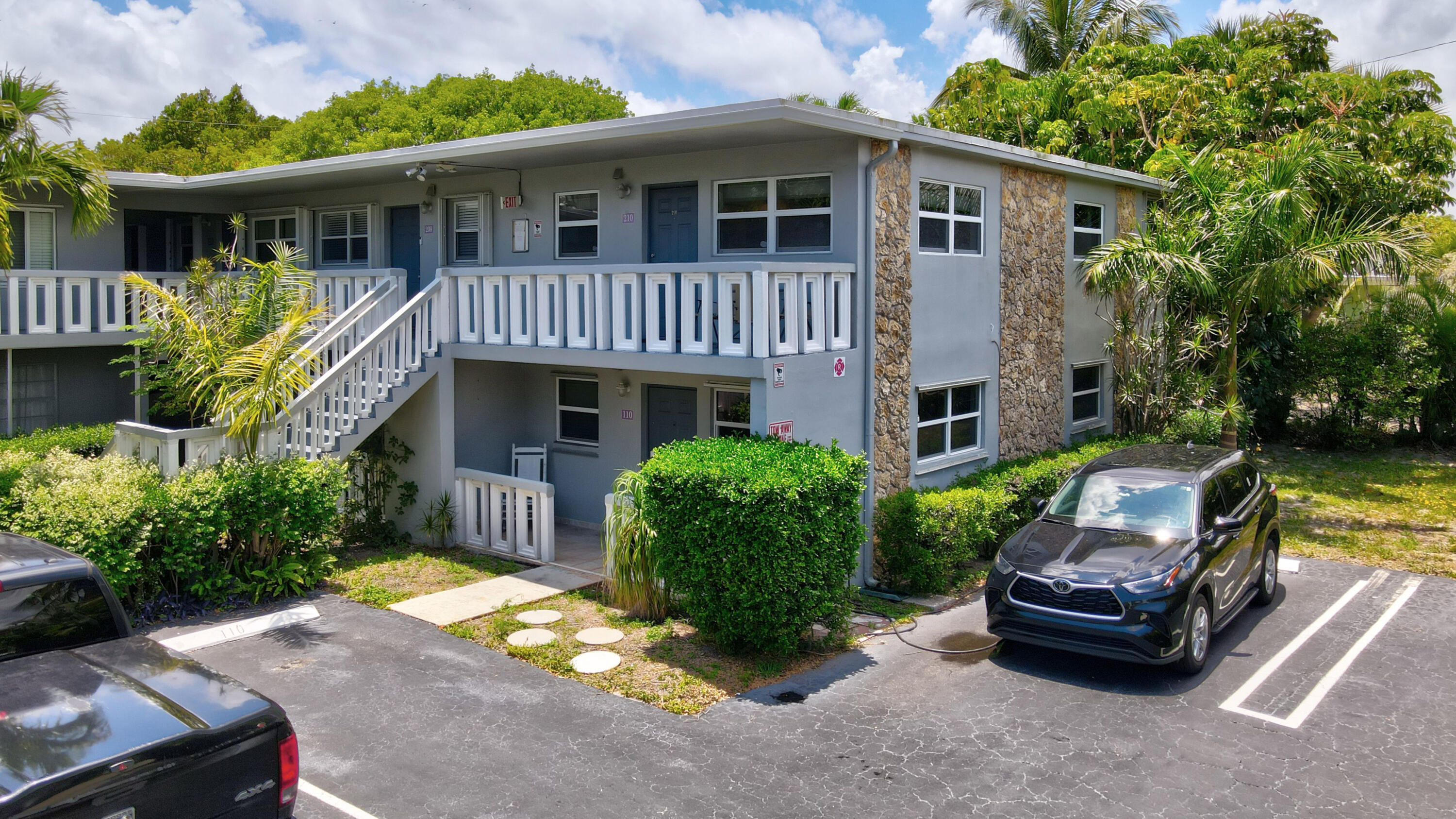 306 NE 1st Avenue 210