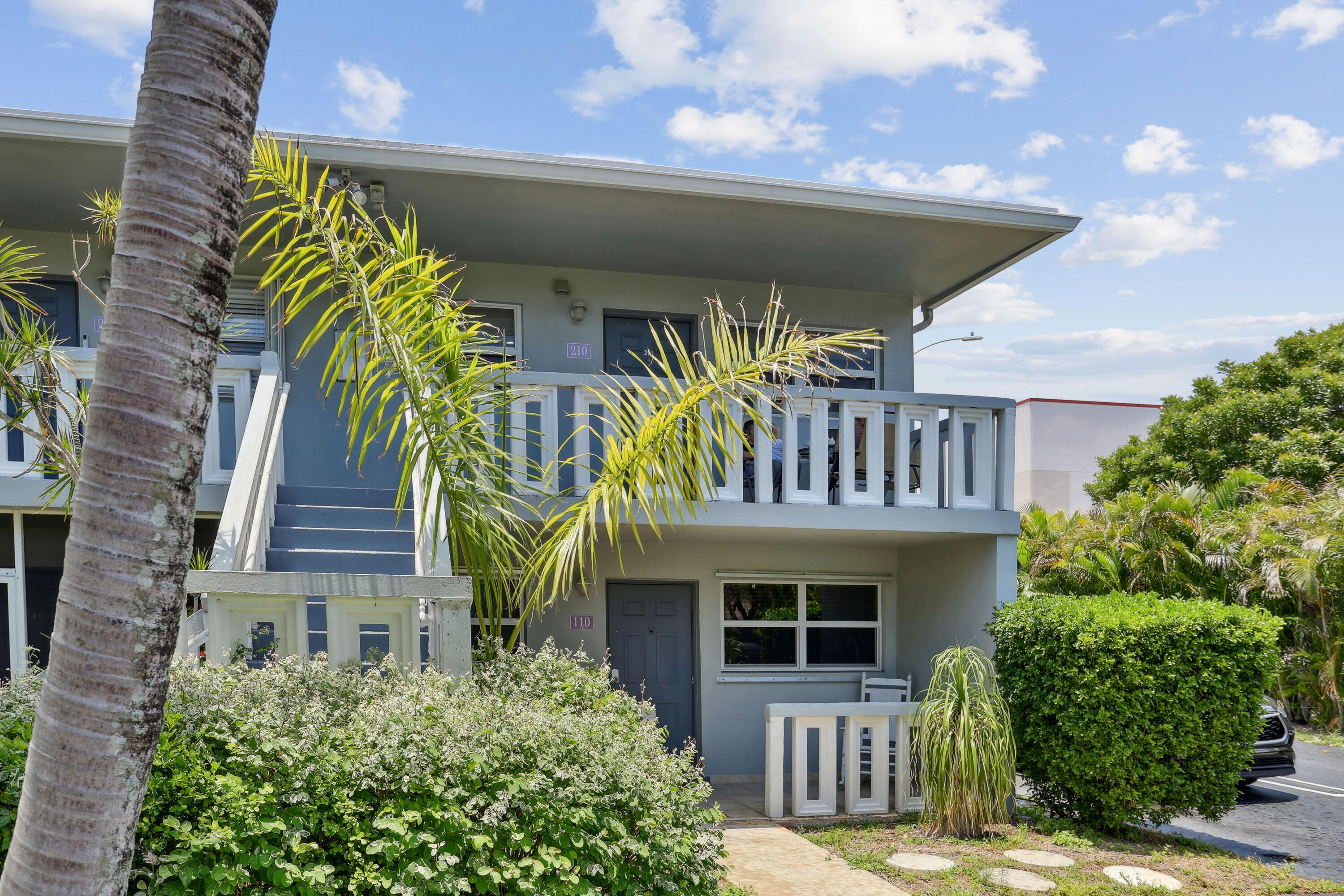 306 NE 1st Avenue 210