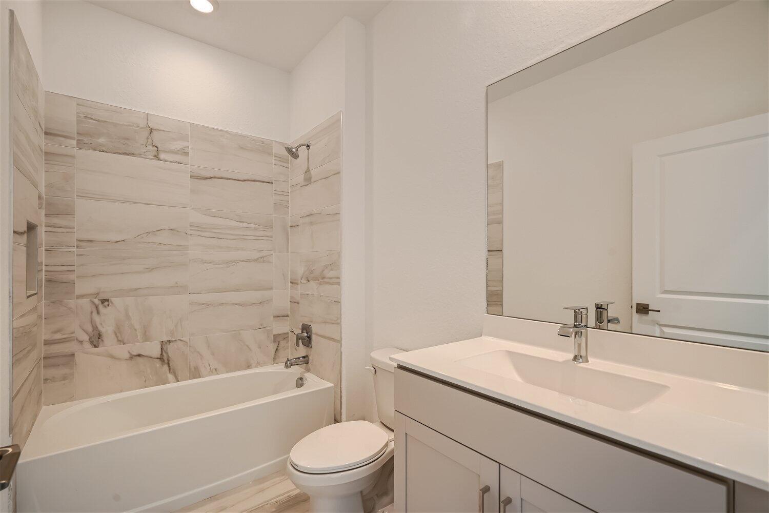 1907 NE Ocean Dunes Drive