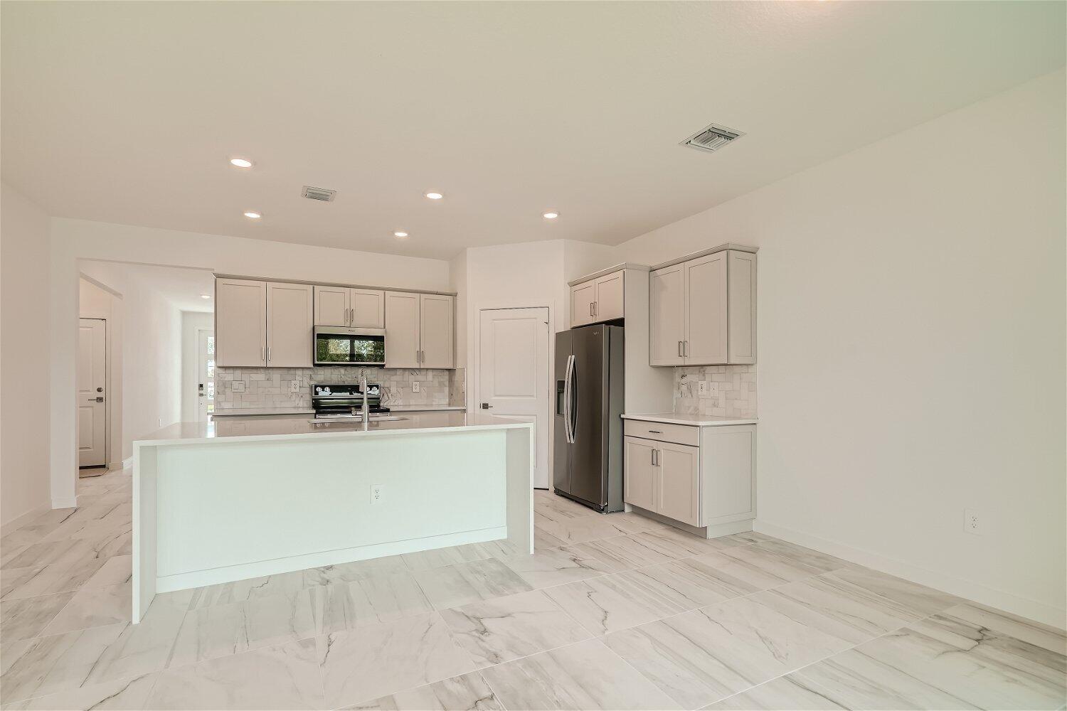 1907 NE Ocean Dunes Drive