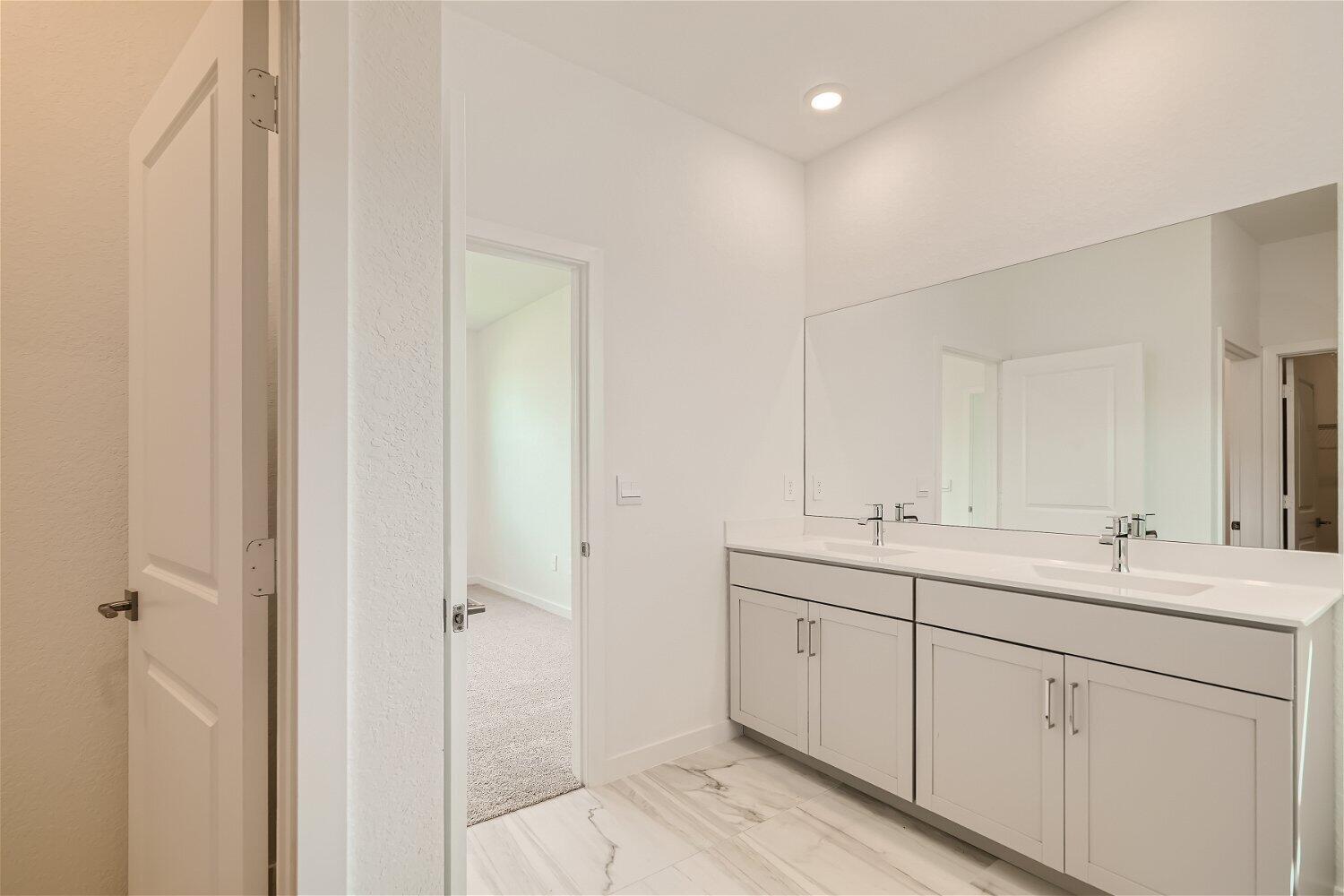 1907 NE Ocean Dunes Drive