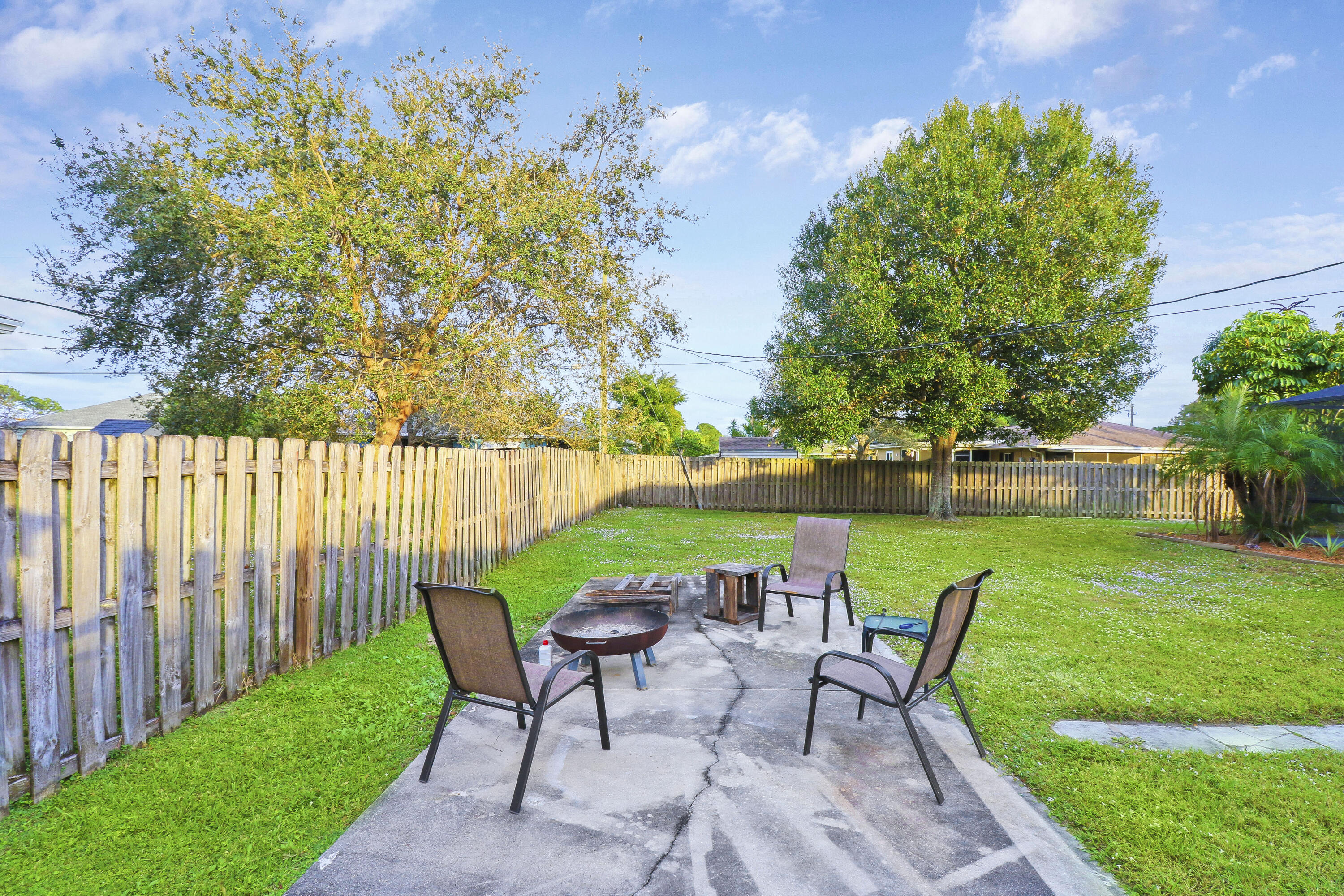 1291 SW Curtis Street Street