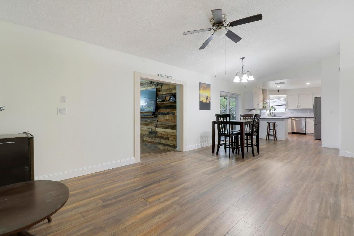 1291 SW Curtis Street Street