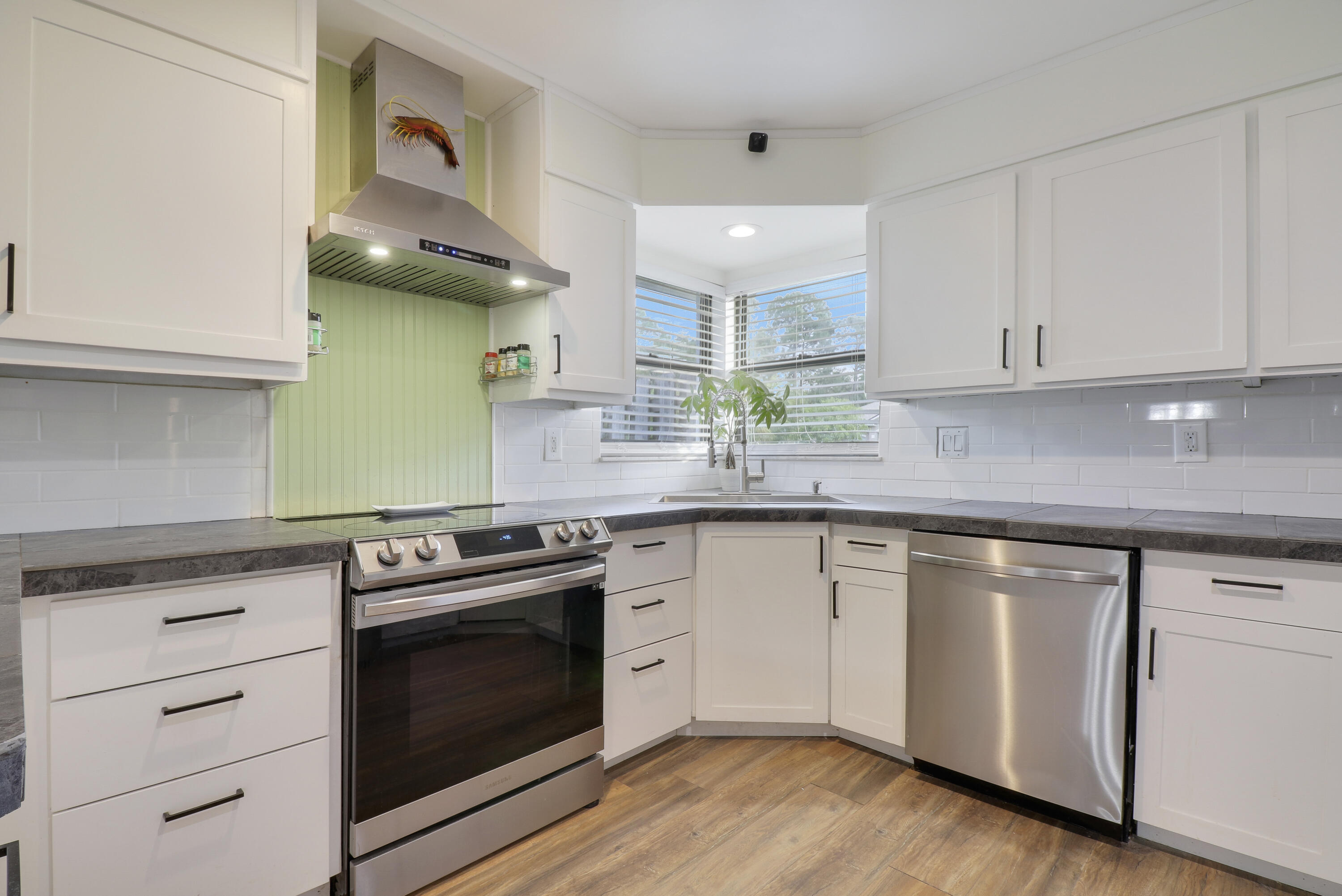 1291 SW Curtis Street Street