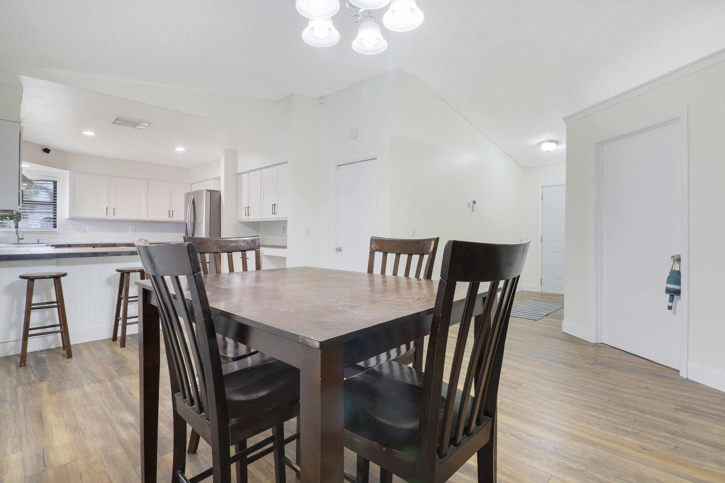 1291 SW Curtis Street Street