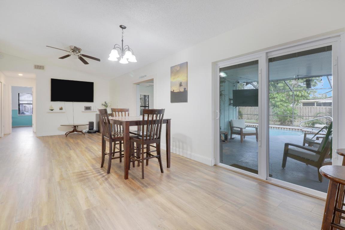 1291 SW Curtis Street Street