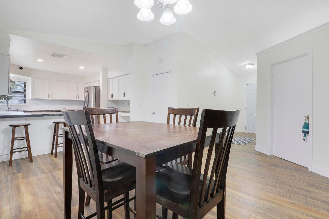 1291 SW Curtis Street Street