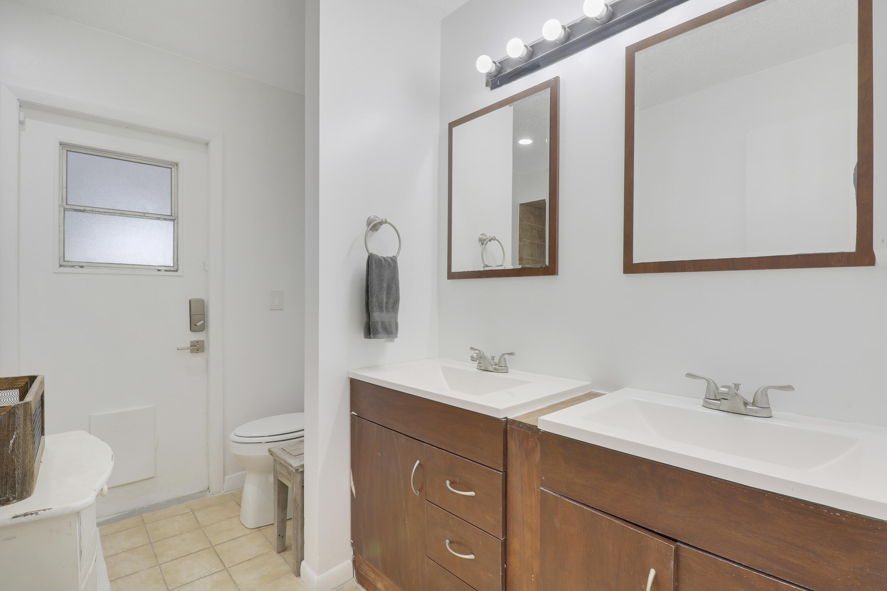 1291 SW Curtis Street Street