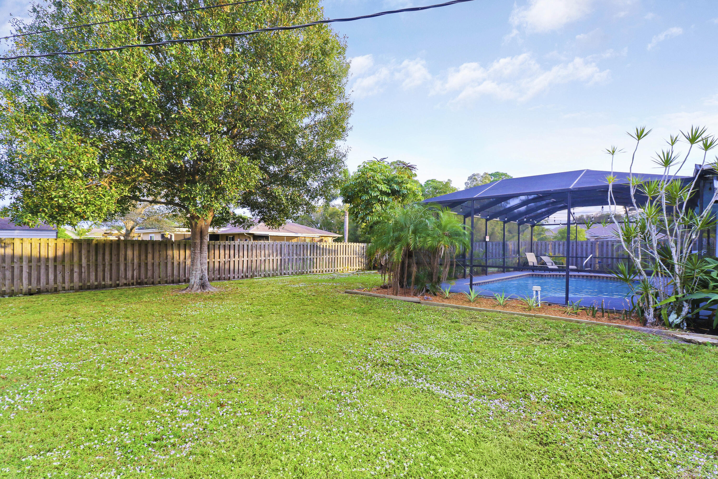 1291 SW Curtis Street Street