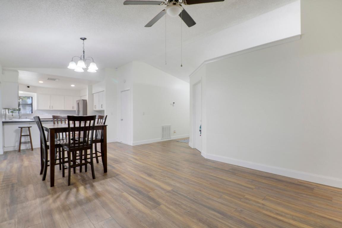 1291 SW Curtis Street Street