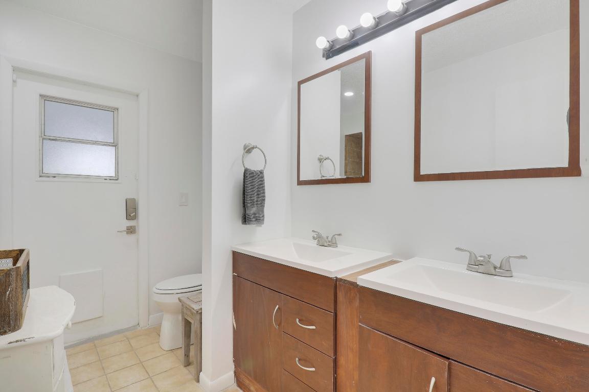 1291 SW Curtis Street Street