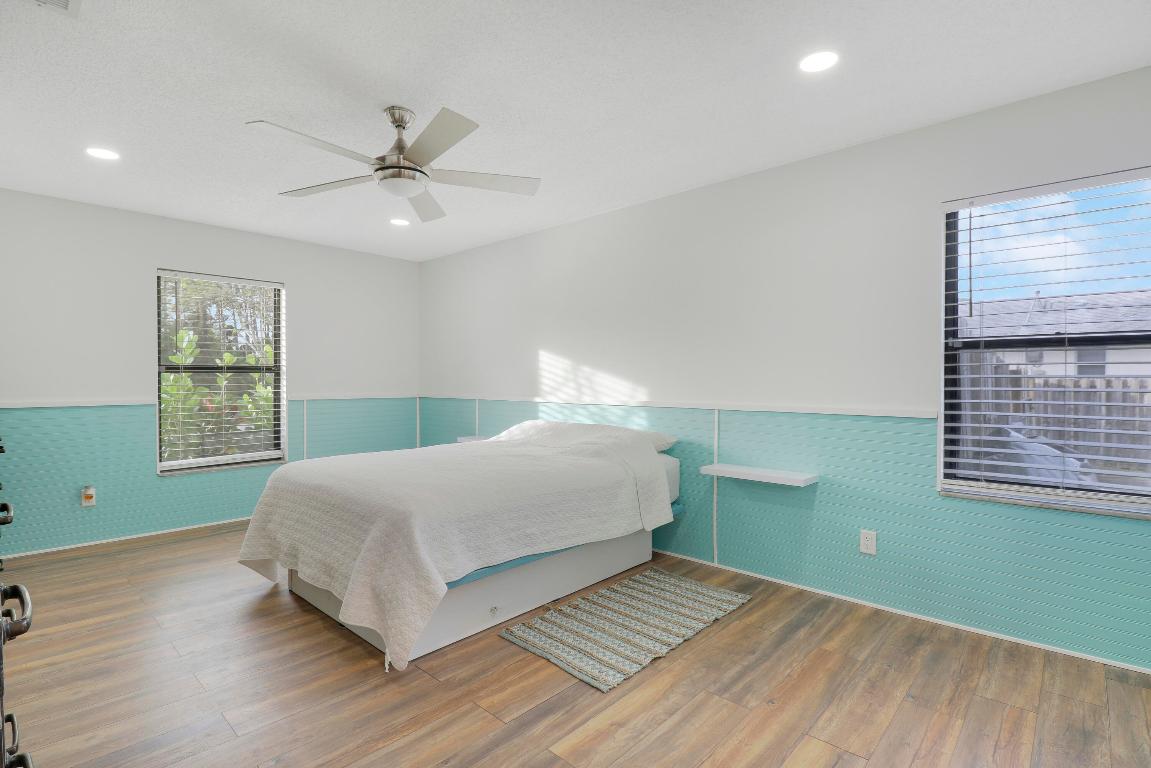 1291 SW Curtis Street Street