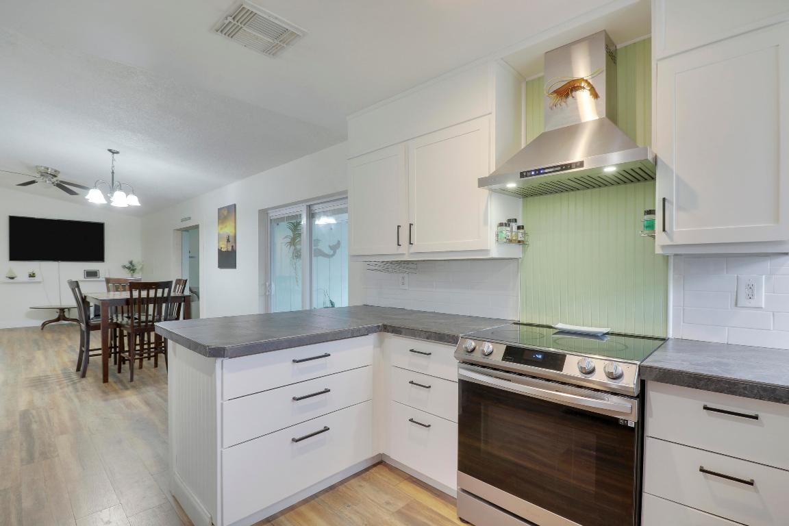 1291 SW Curtis Street Street