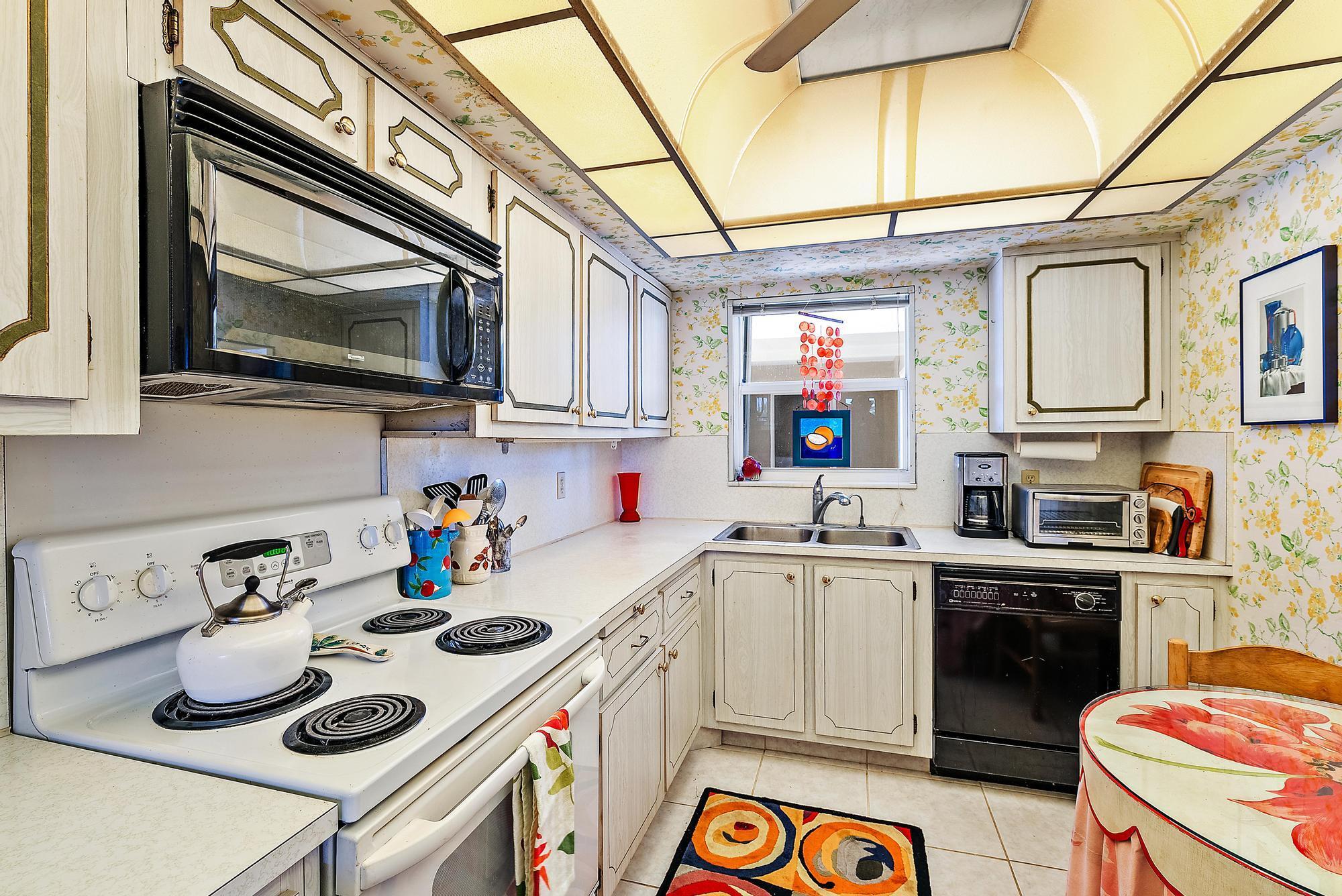 44 Yacht Club Drive Unit: 209