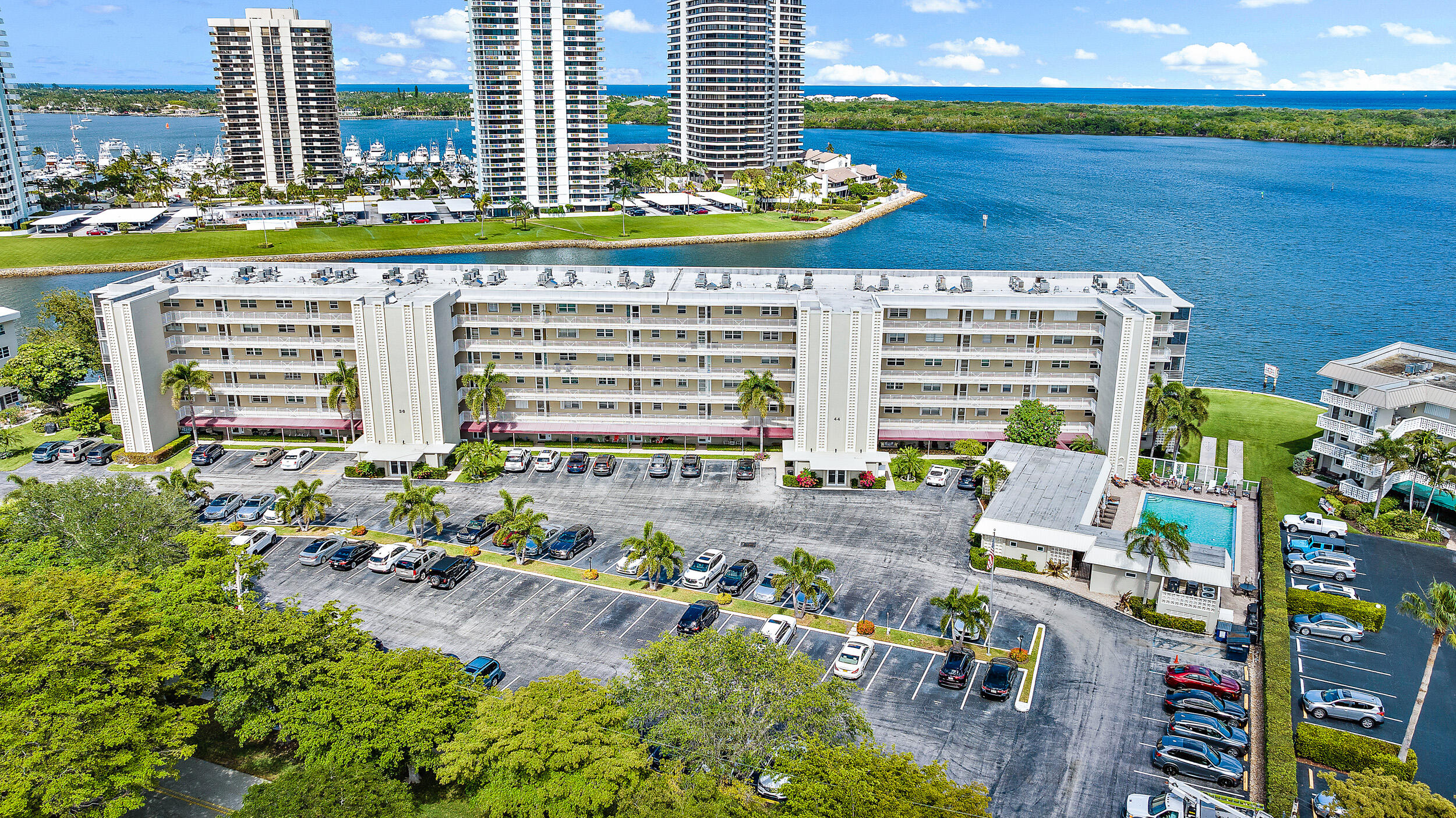 36 Yacht Club Drive Unit: 403