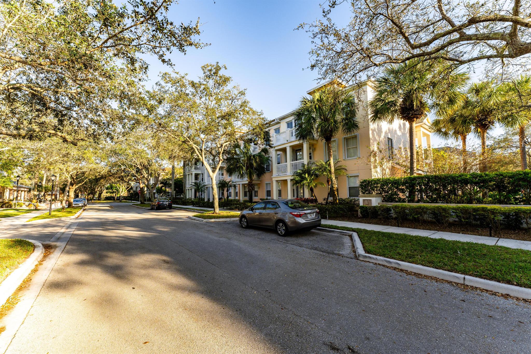 276 Murcia Drive 311