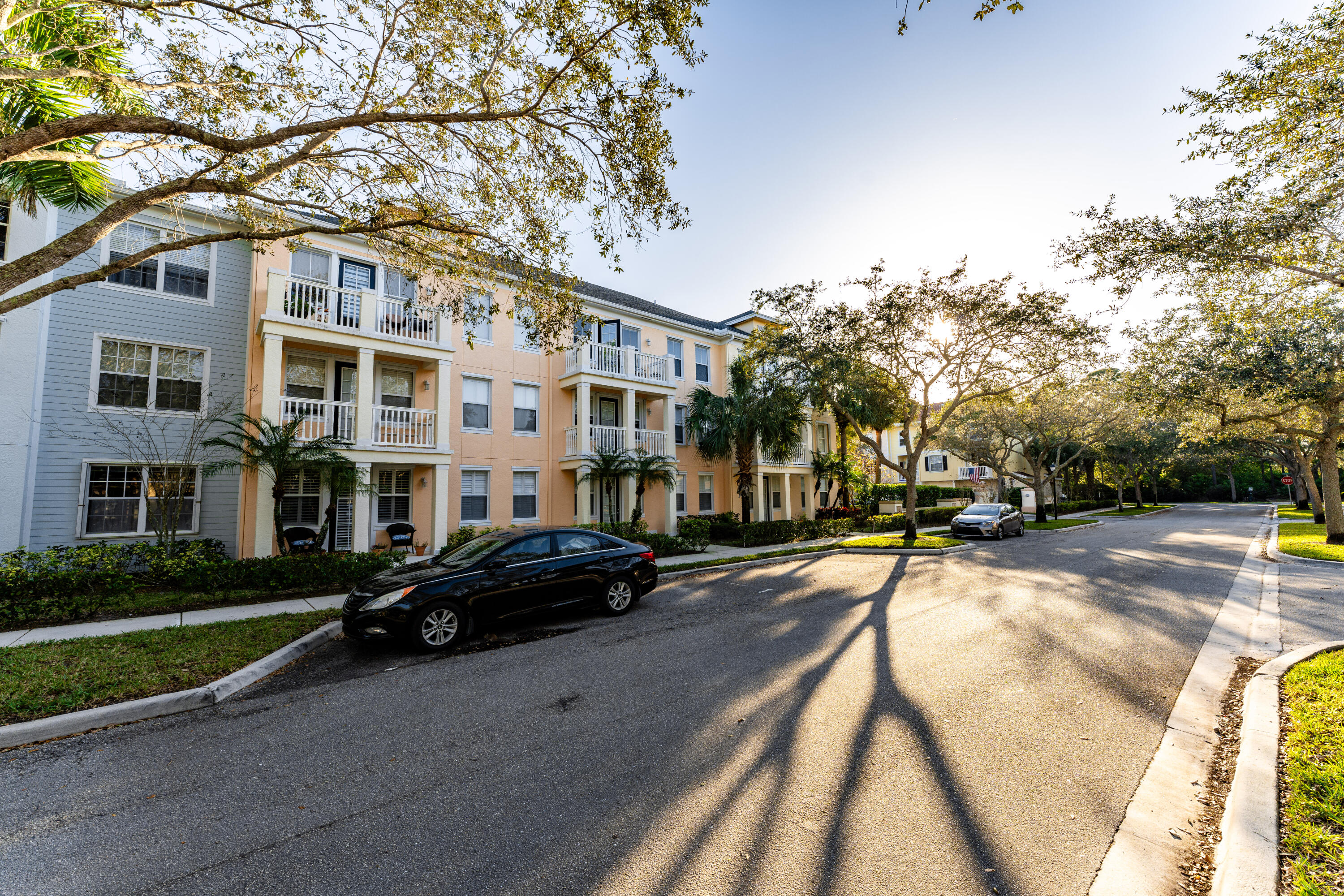 276 Murcia Drive 311