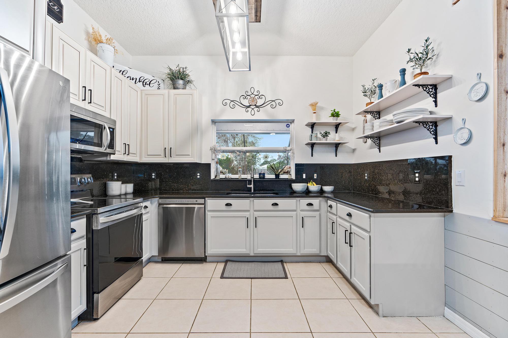 5884 NW Carovel Avenue