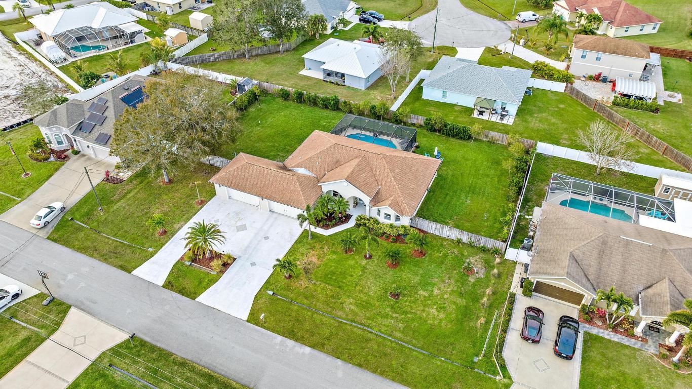 5884 NW Carovel Avenue