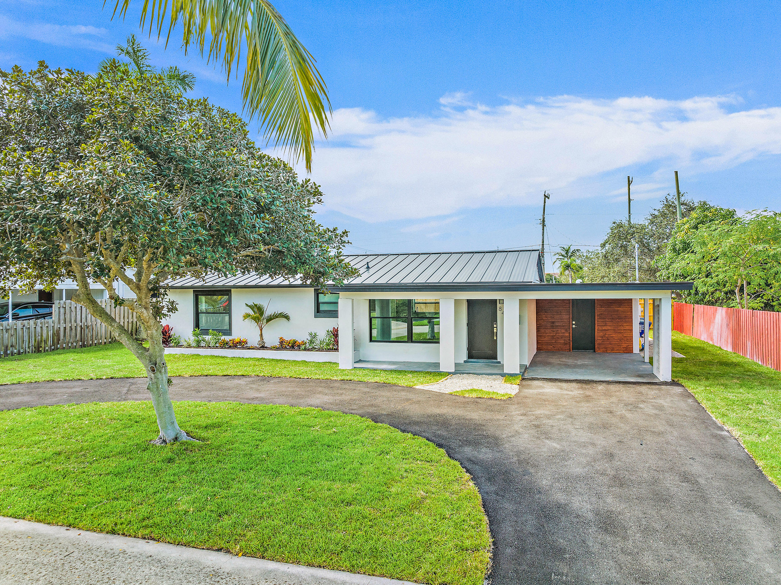 844 Greenbriar Drive