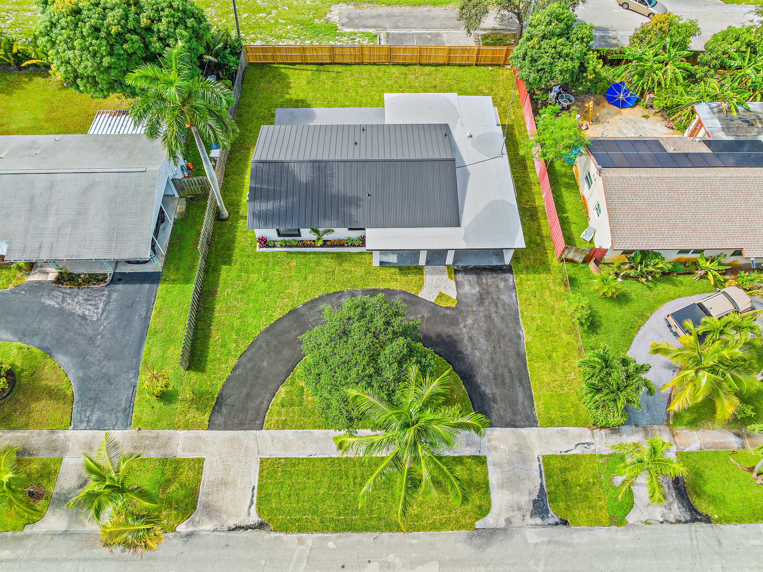 844 Greenbriar Drive