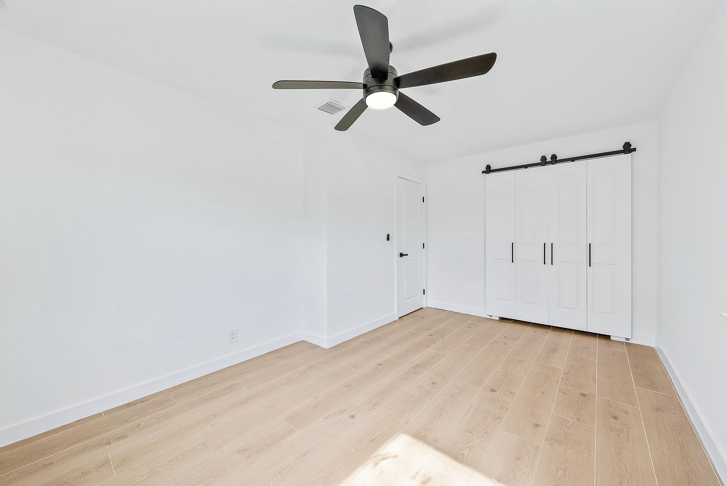 844 Greenbriar Drive