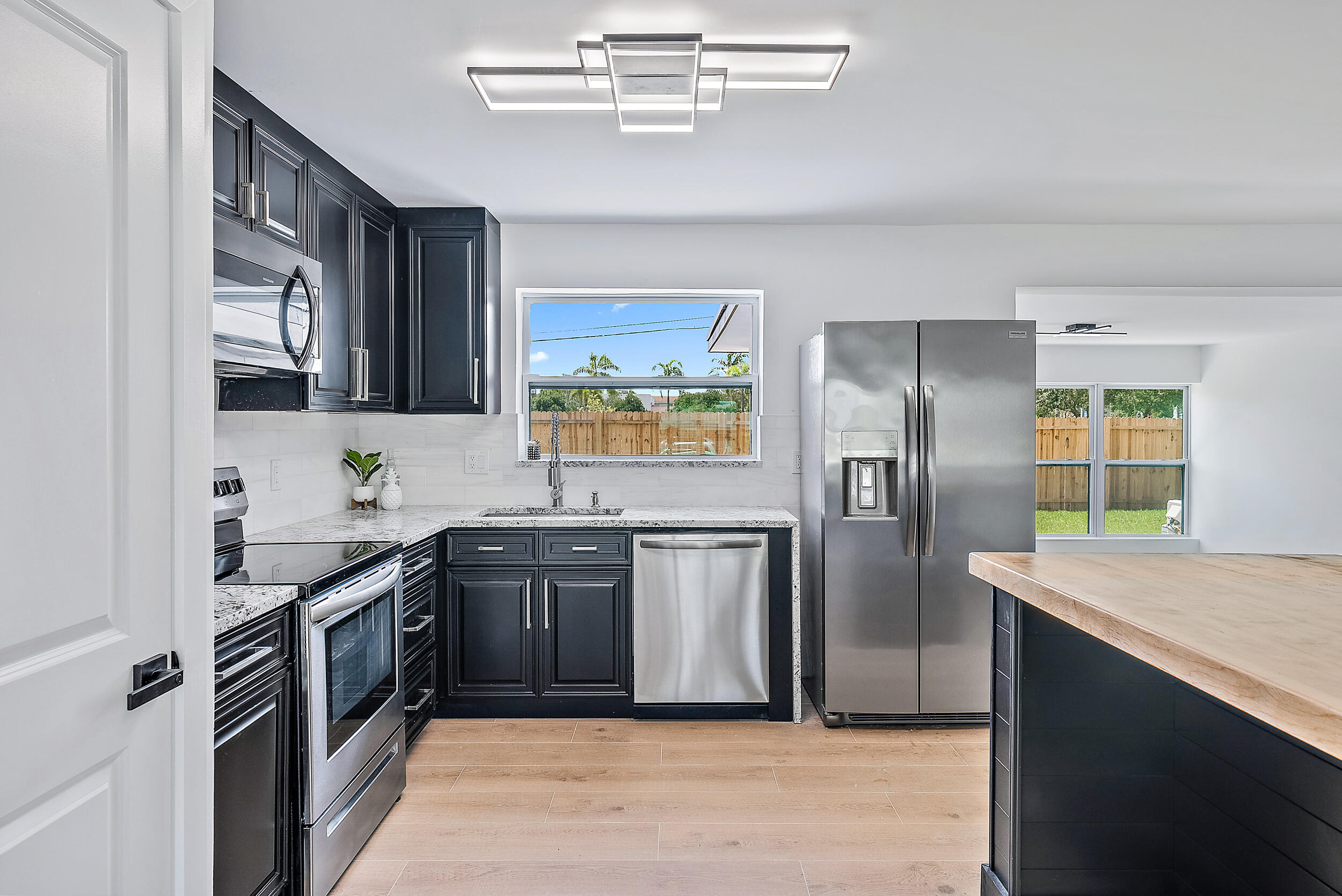 844 Greenbriar Drive