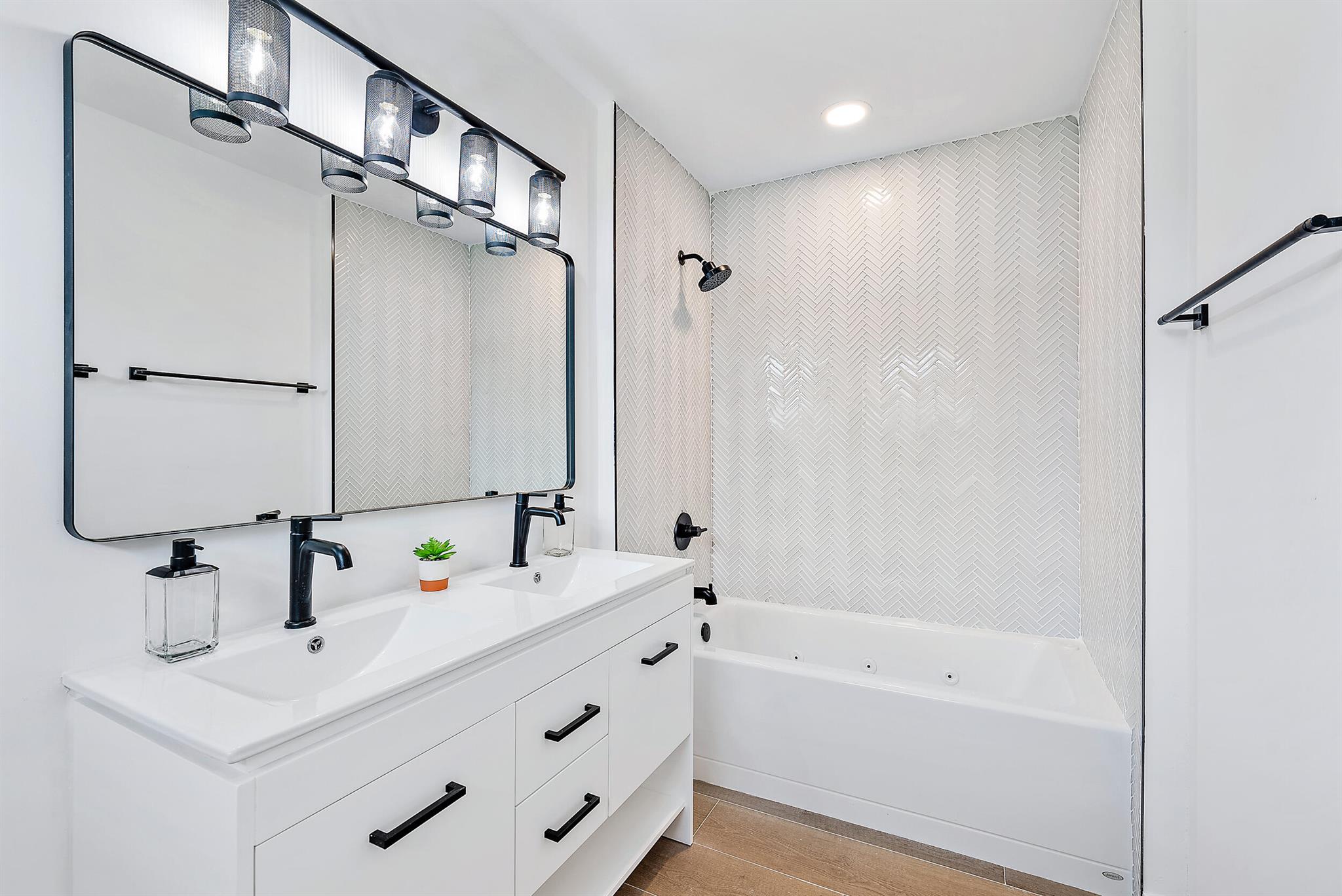 844 Greenbriar Drive