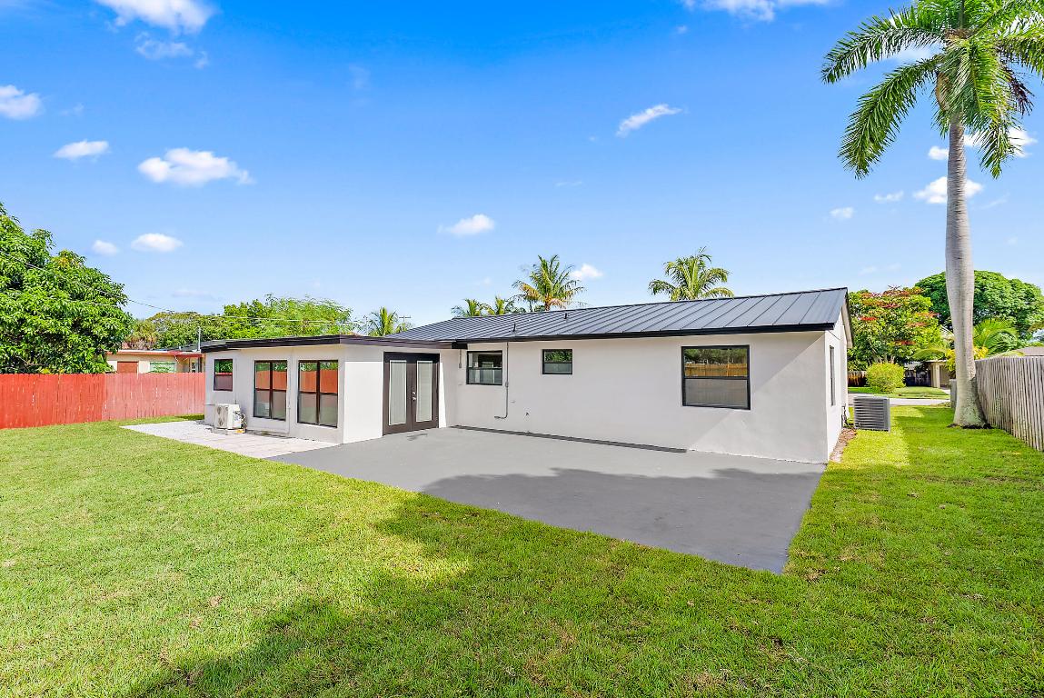 844 Greenbriar Drive