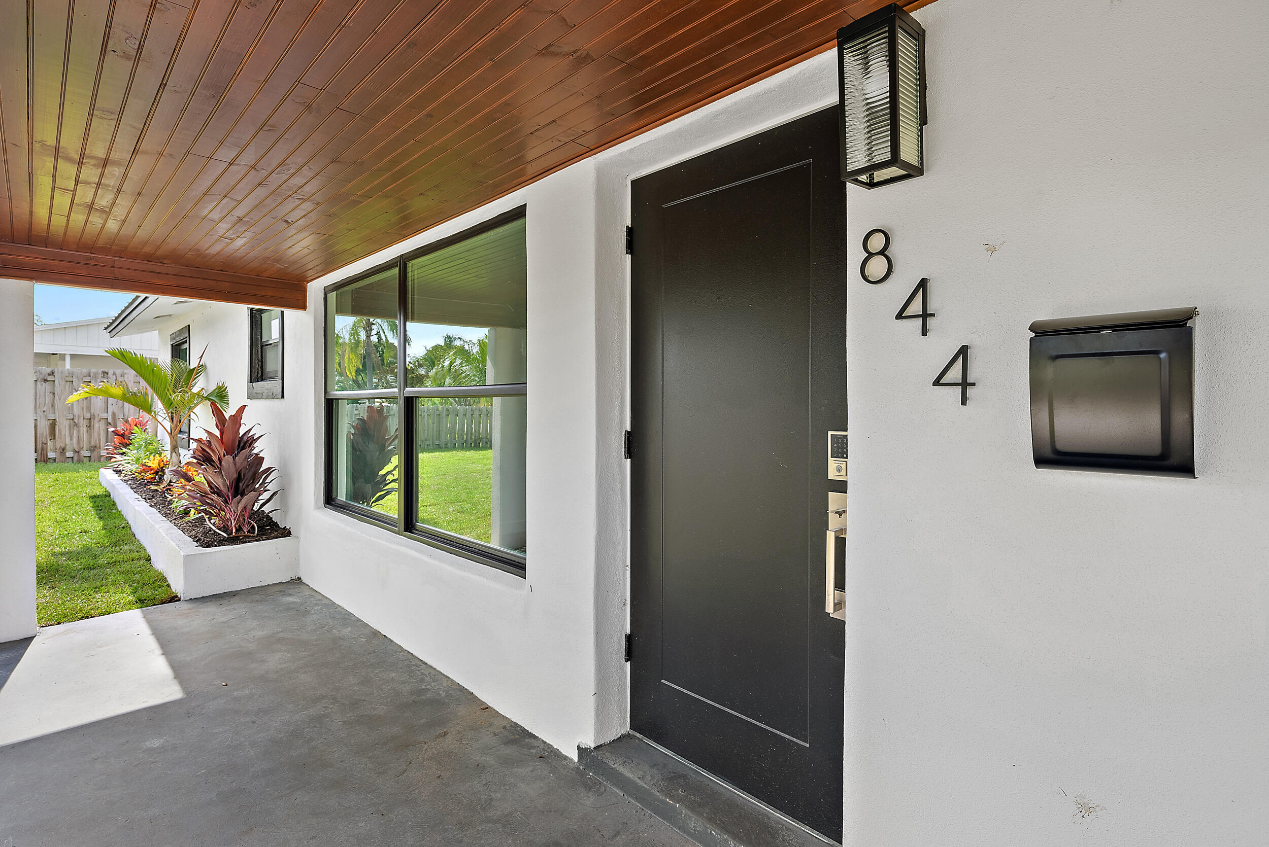 844 Greenbriar Drive