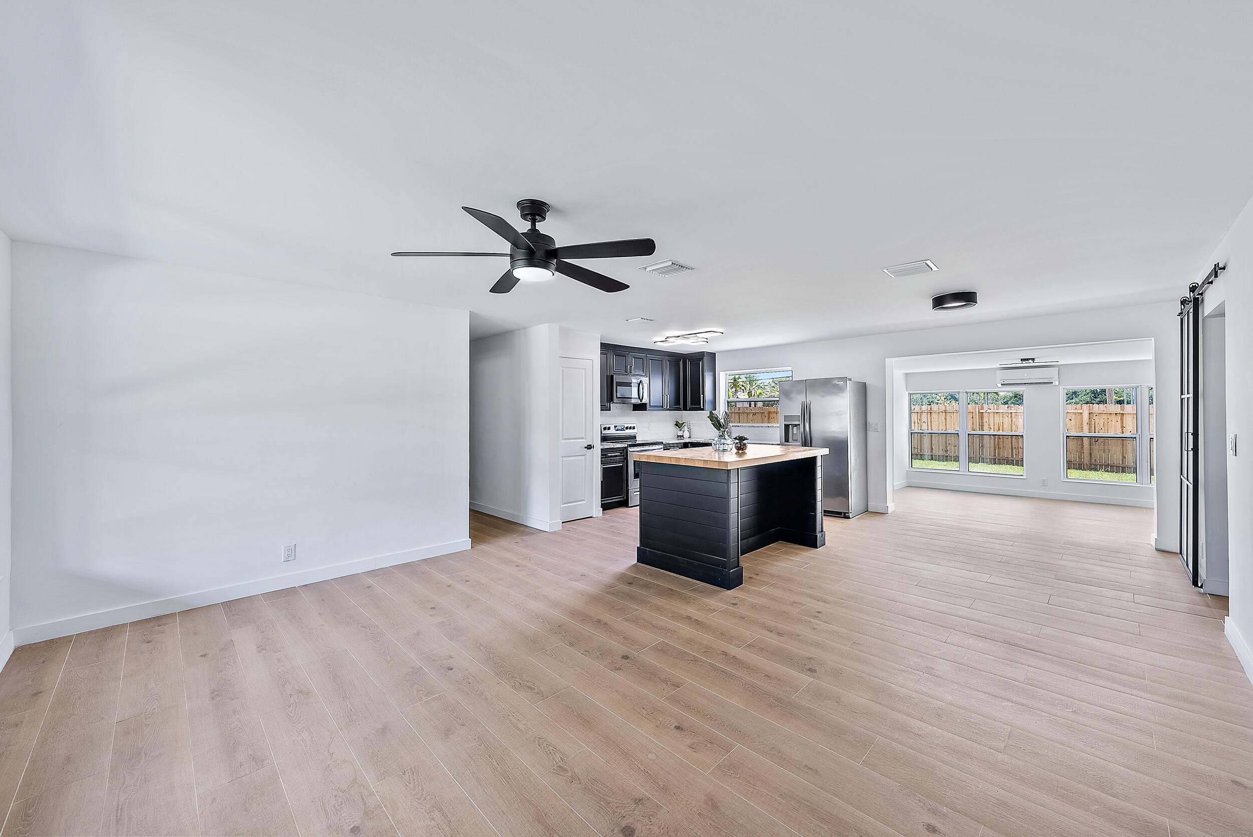 844 Greenbriar Drive