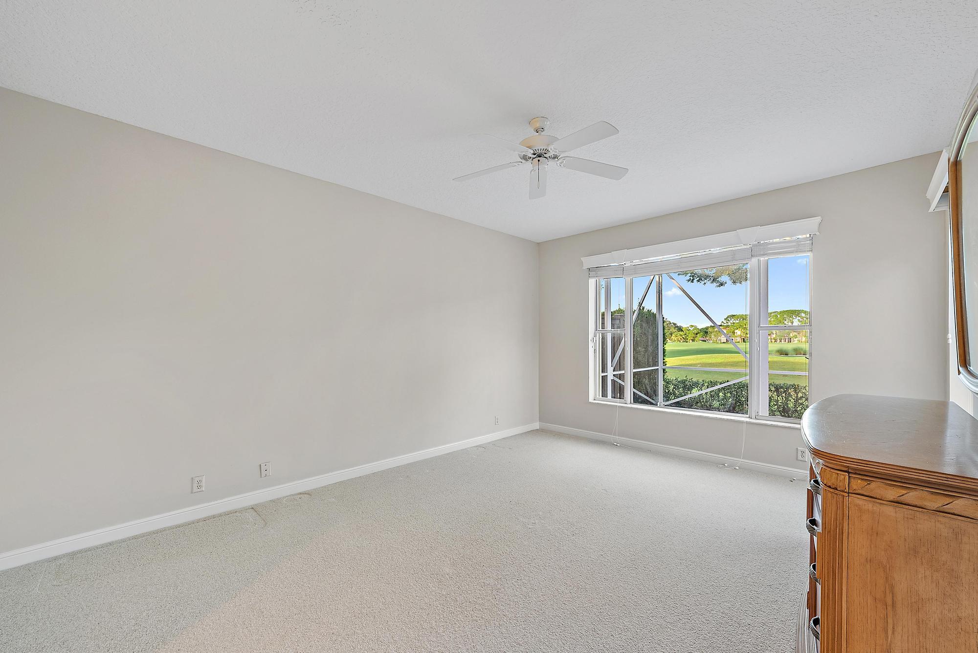 1034 Diamond Head Way