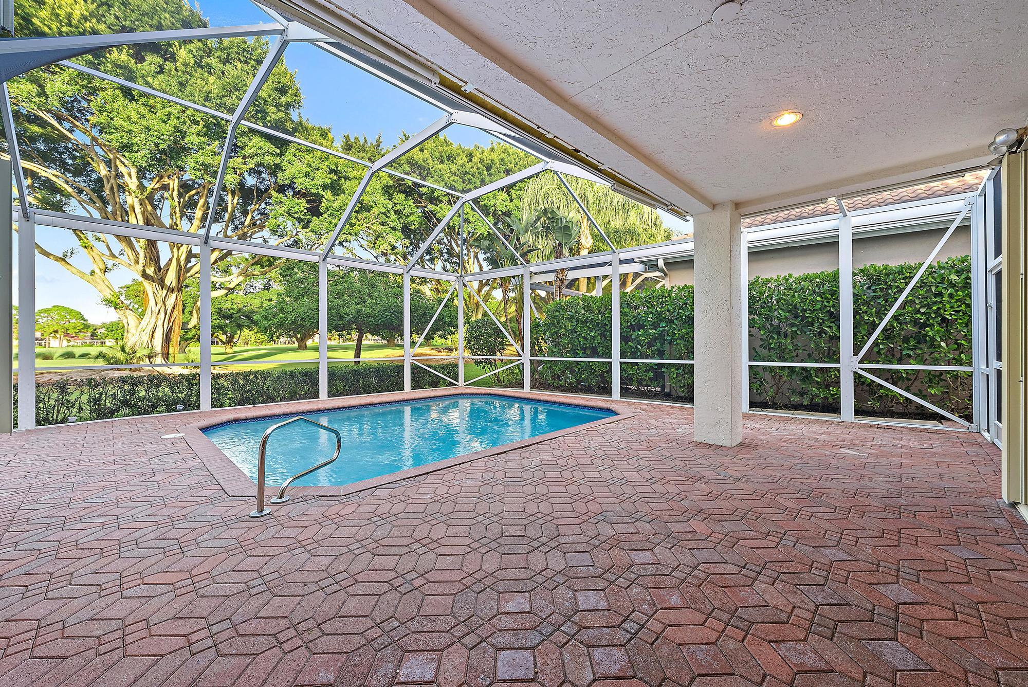 1034 Diamond Head Way